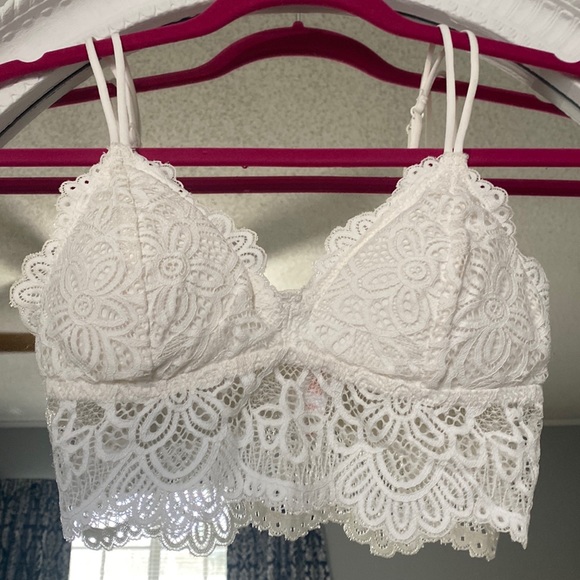 Colsie Other - Colsie Lace Bralette - Cream XS